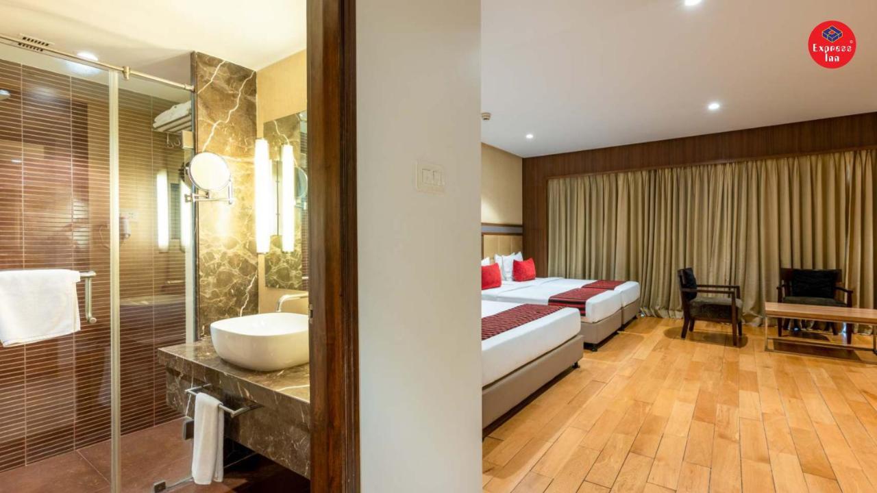 Express Inn The Business Luxury Hotel Nashik Ngoại thất bức ảnh