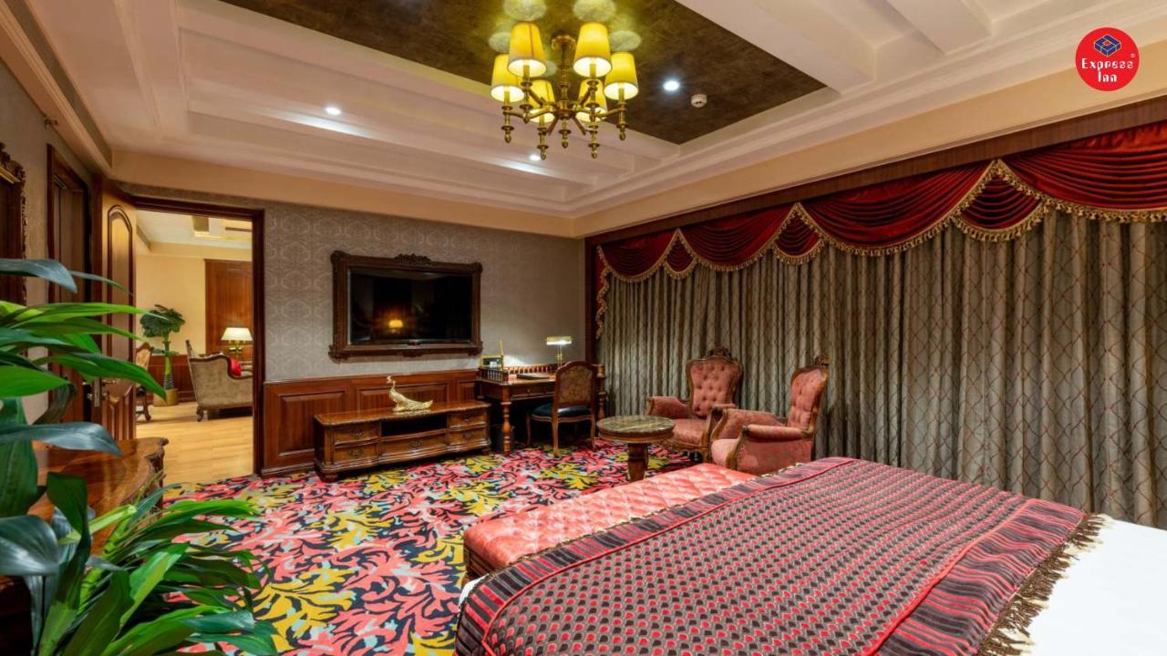 Express Inn The Business Luxury Hotel Nashik Ngoại thất bức ảnh