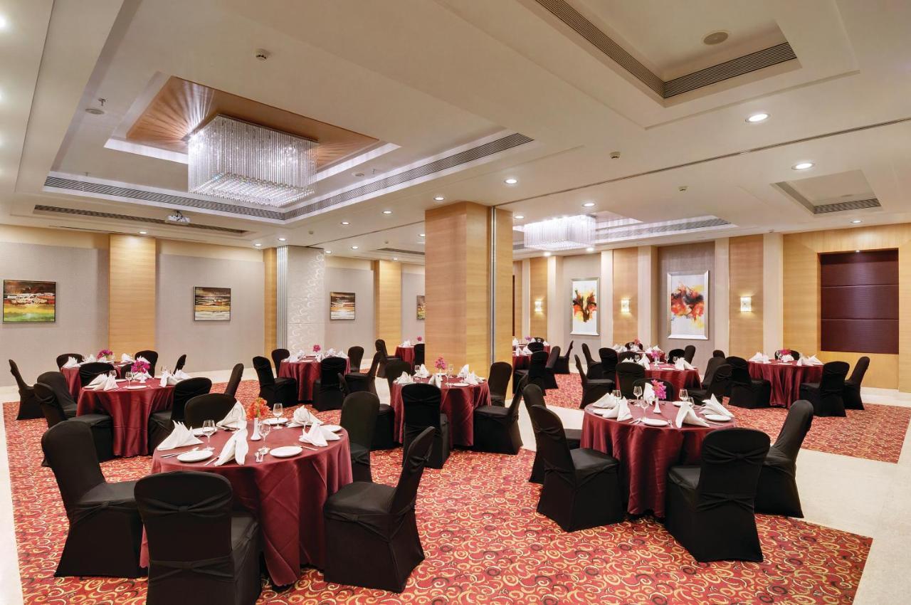 Express Inn The Business Luxury Hotel Nashik Ngoại thất bức ảnh