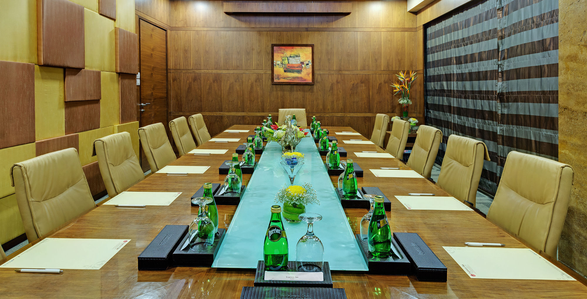 Express Inn The Business Luxury Hotel Nashik Ngoại thất bức ảnh